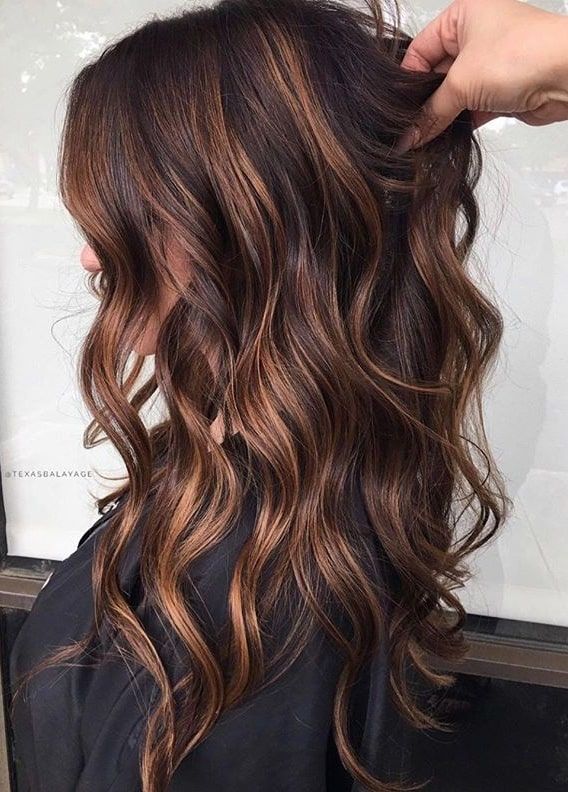 Balayage caramel : c'est quoi ?