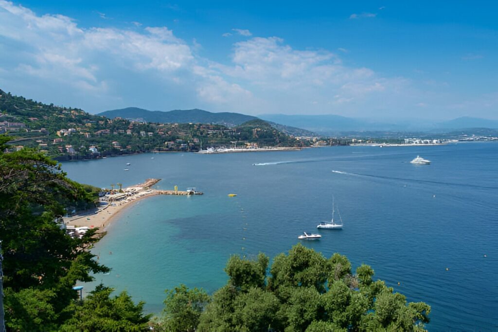 Crique de l’Aiguille à Théoule-sur-Mer : guide complet