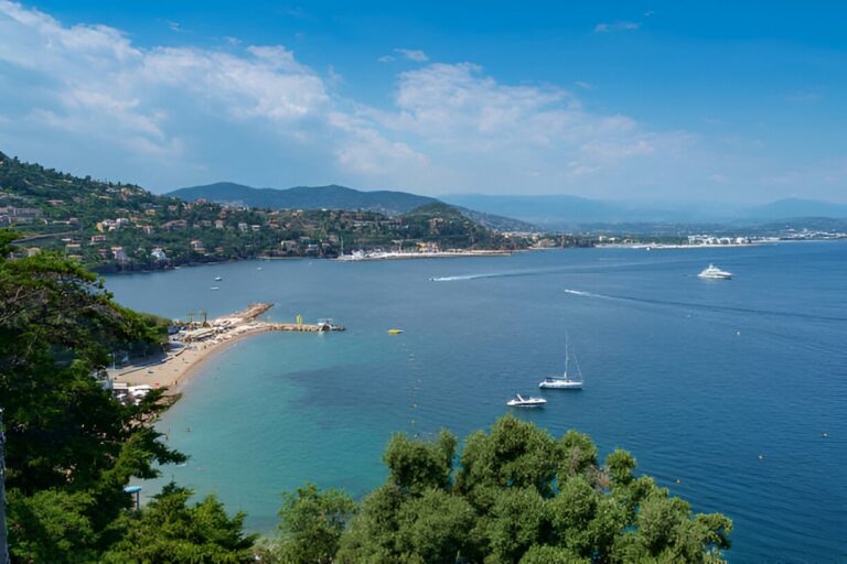 Crique de l’Aiguille à Théoule-sur-Mer : guide complet
